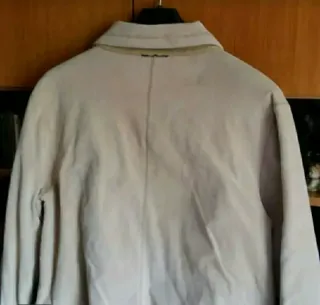 Cazadora beige mujer