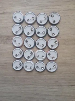 Lote 20 Chapas Heavy Doro Pesch ,