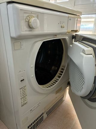 Secadora AEG Lavatherm 530