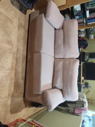 Sofá rosa de 2 plazas