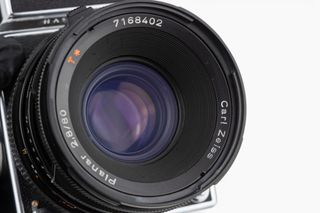 Hasselblad 500CM Planar 80mm f/2.8 CF