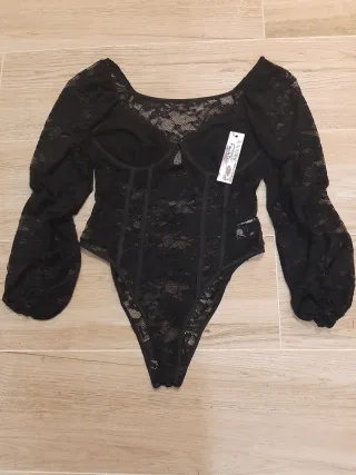 Body encaje negro manga larga Talla XL. NUEVO