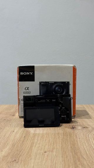 Sony A6000 Cuerpo + Bateria Original