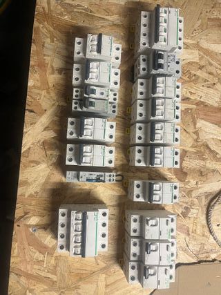 Interruptor Automático Schneider IC60N C10A