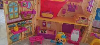 Casa de muñecas Pinypon con accesorios
