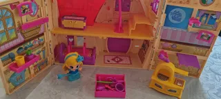 Casa de muñecas Pinypon con accesorios