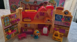 Casa de muñecas Pinypon con accesorios