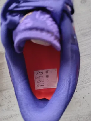 Zapatillas Jordan Morado y Naranja