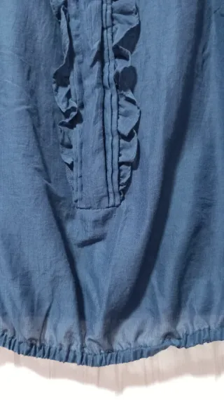 Blusa Zara azul marino sin mangas talla M