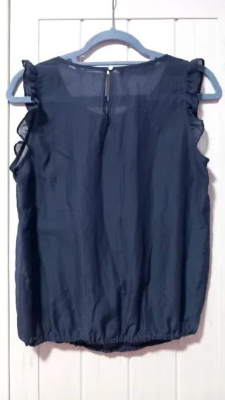 Blusa Zara azul marino sin mangas talla M