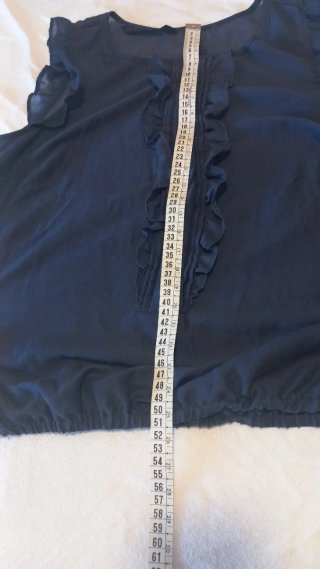 A estrenar. Blusa Zara azul marino  sin mangas
