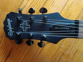 Guitarra Eléctrica Epiphone Les Paul Studio Gothic