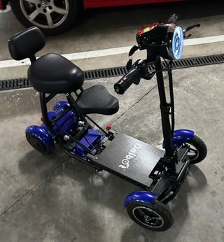Scooter /Silla Eléctrico 4 Ruedas con Asiento