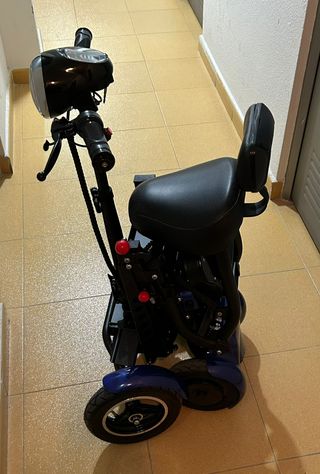 Scooter /Silla Eléctrico 4 Ruedas con Asiento
