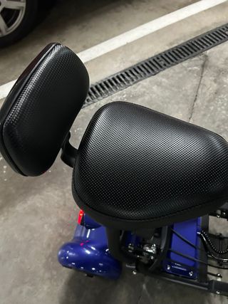 Scooter /Silla Eléctrico 4 Ruedas con Asiento