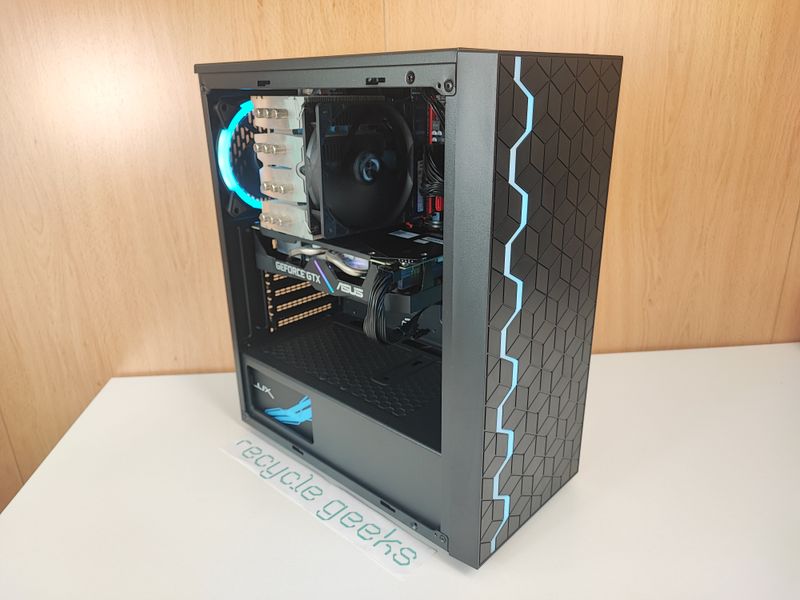 PC de juegos Xeon E5 12GB RAM 240GB SSD