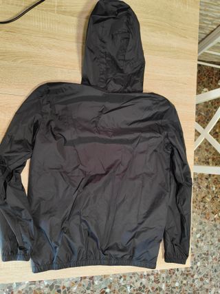 Chaqueta Adidas impermeable hombre con capucha