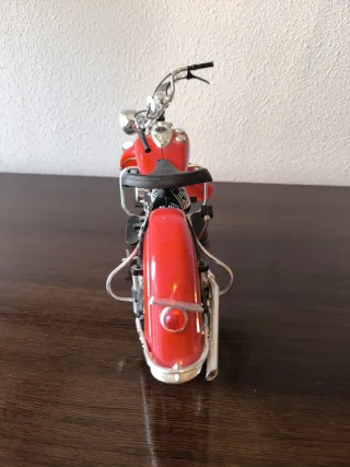 Réplica Moto Indian Cruiser Roja
