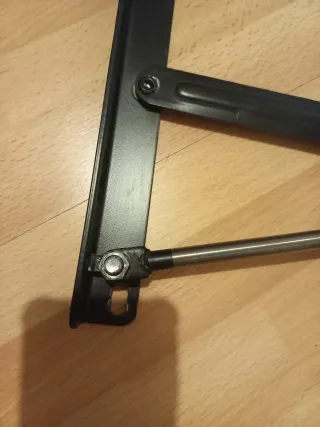 Bisagra de canapé metálica