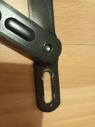 Bisagra de canapé metálica