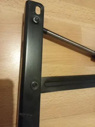 Bisagra de canapé metálica