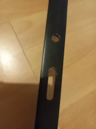 Bisagra de canapé metálica