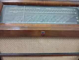 Radio Philips 25A Válvulas "La llave de Eter" 1944