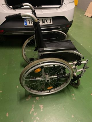 Silla de ruedas plegable