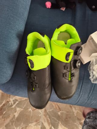 Bicicleta, Zapatos, Casco,lentes,guantes y Culotte