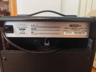 Amplificador Line 6 Spider IV 15 + FBV2