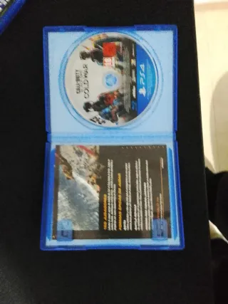 Giochi PS4 (WWE 2K22, Call of Duty Cold War)