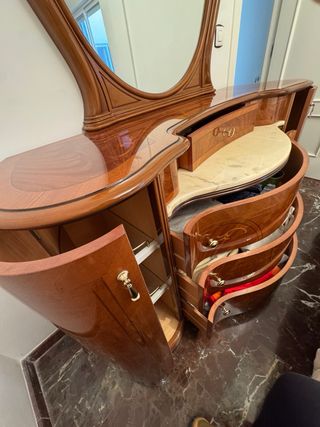 Conjunto dormitorio clásico madera
