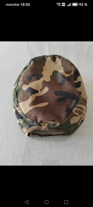 Gorra de visera mimetizada talla M