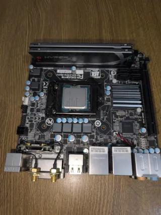 Placa Base Gigabyte GA-Z97N-WIFI + CPU + RAM