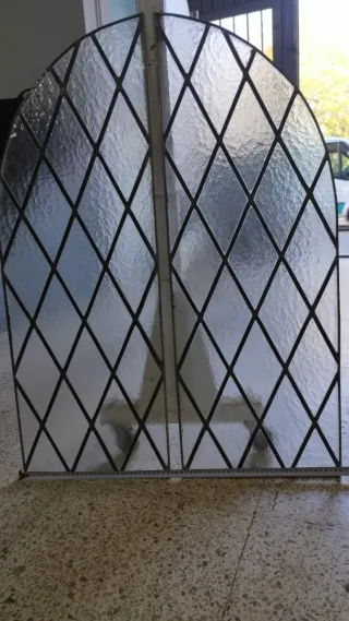 Vidrieras emplomadas