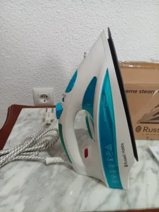 Plancha de vapor Russell Hobbs Supreme Steam Pro