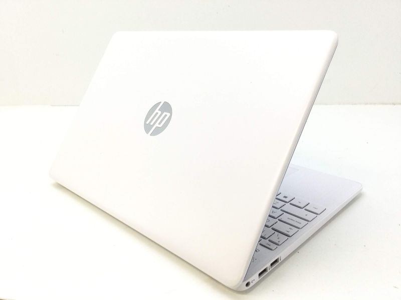 HP Core i7 16GB RAM 1TB SSD Win 11 afbeelding 3