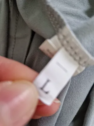 Camiseta gris básica hombre