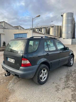 Mercedes-Benz Clase M 2002