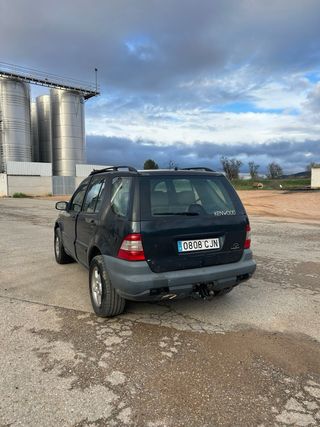 Mercedes-Benz Clase M 2002