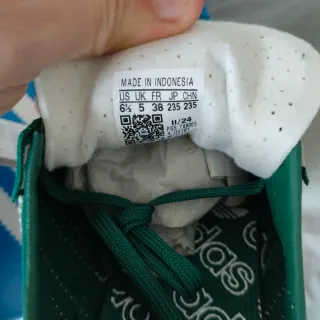 Zapatillas Adidas Verdes y Blancas