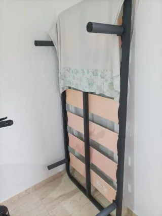 Somier de metal y madera