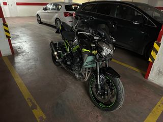 Kawasaki Z900 E