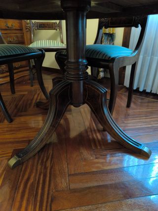 Mesa y 5 Sillas Estilo Luis XV