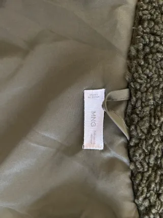 Cazadora borreguito verde Mango