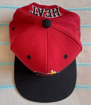Gorra Miami Heat. (Solo 1 uso)