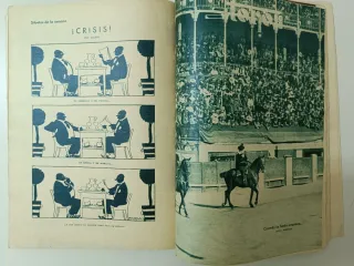 Tomo antiguo blanco y negro encuadernados