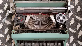 Máquina de escribir Olivetti Lettera 32