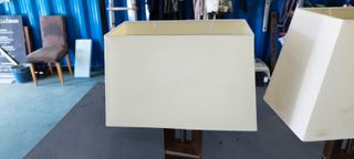 Lámpara de mesa retro madera y metal