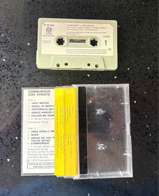 Casete Dire Straits Communiqué